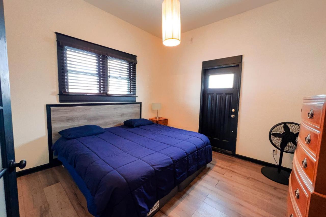 The Pub- 8Br Free Parking, Minutes From Falls & Casino Ниагарски водопад Екстериор снимка
